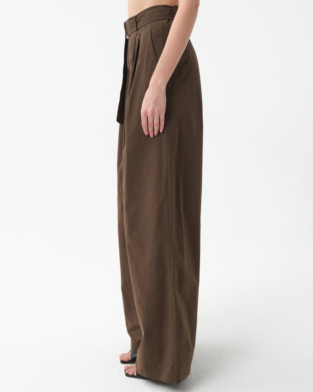 Wide-Leg Belted Trousers