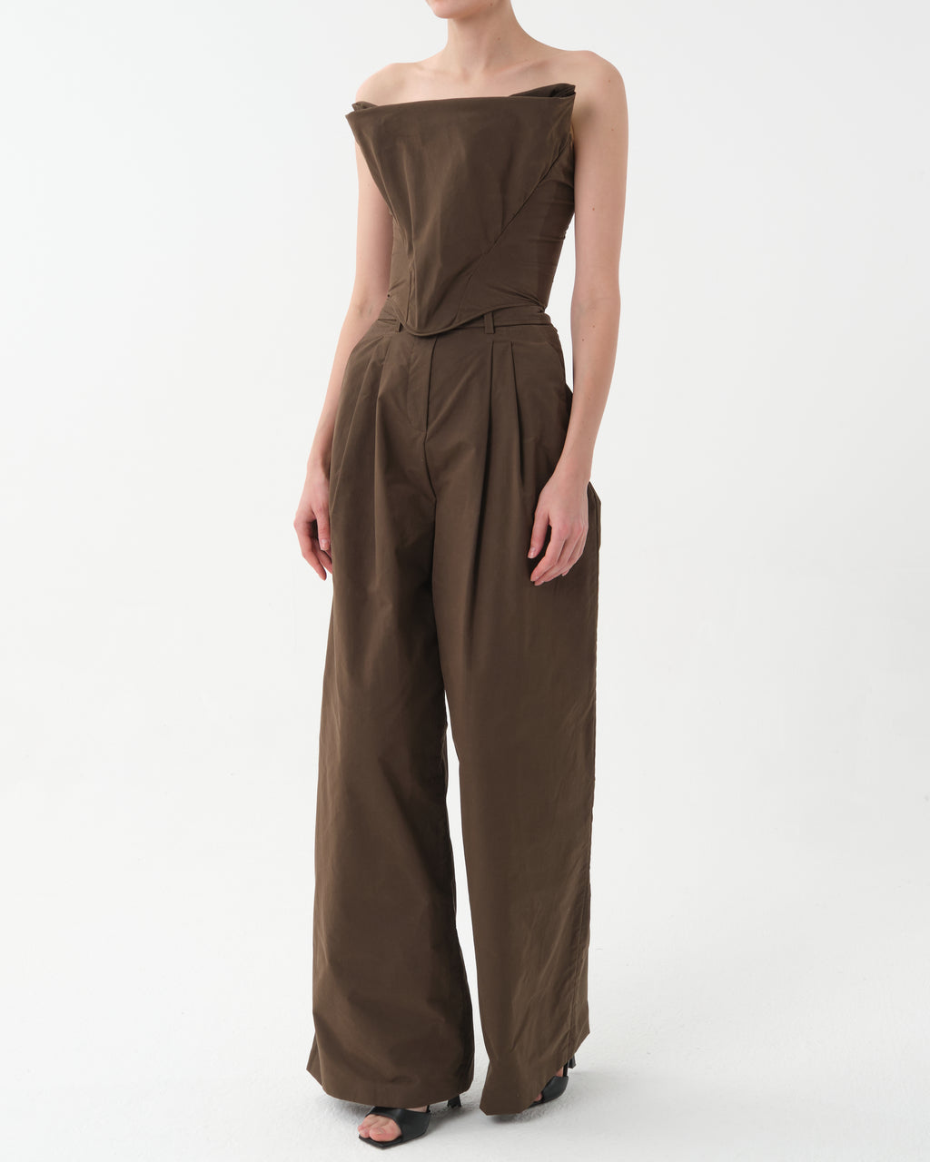 Wide-Leg Belted Trousers