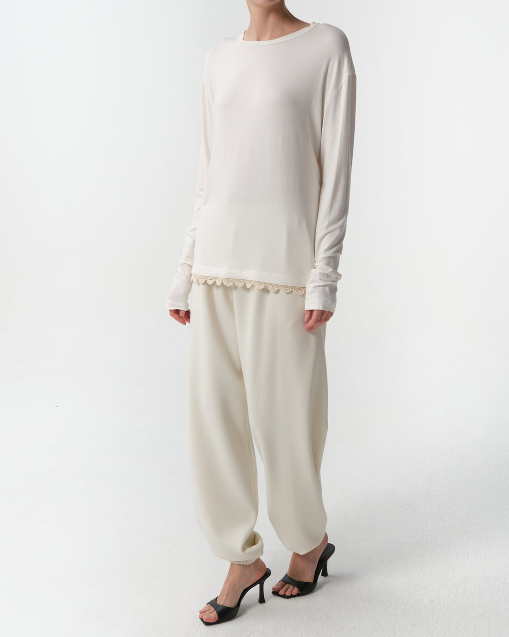 Lace-Detail Long-Sleeve T-Shirt