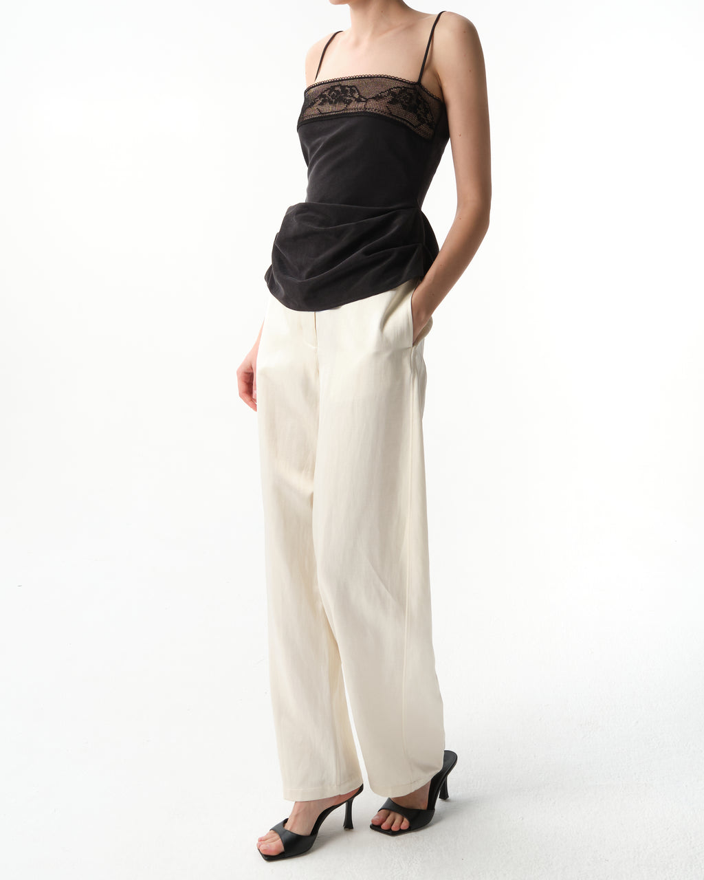 Relaxed Pants in Cotton-blend