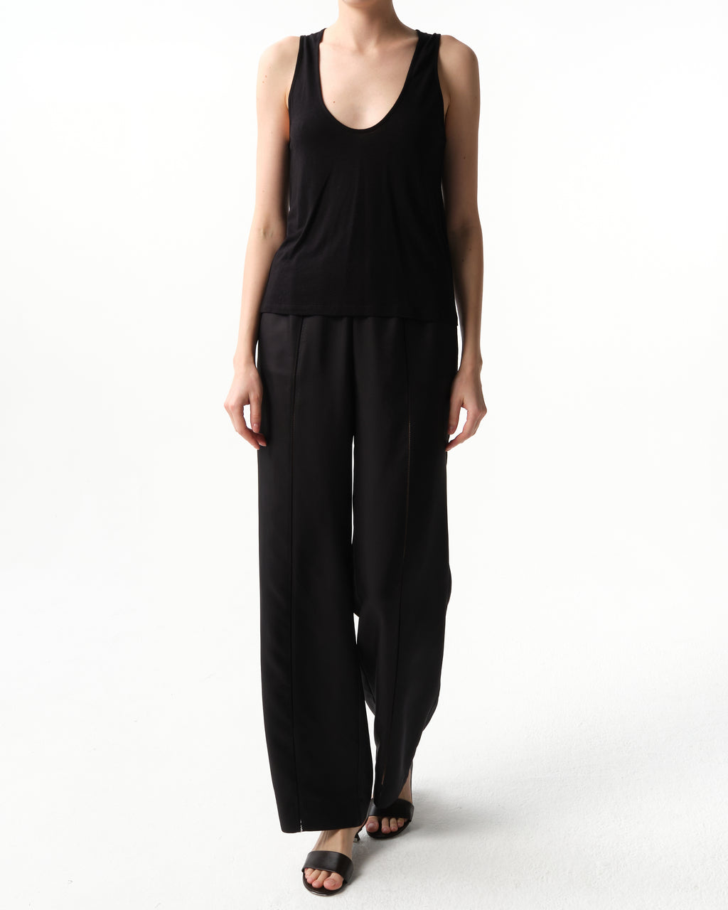 Albia Loose-Fit U-Neck Tank Top