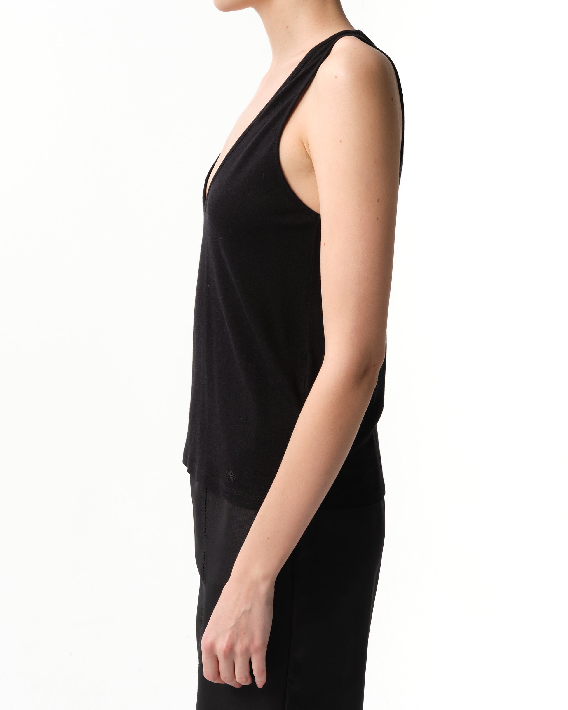 Albia Loose-Fit U-Neck Tank Top
