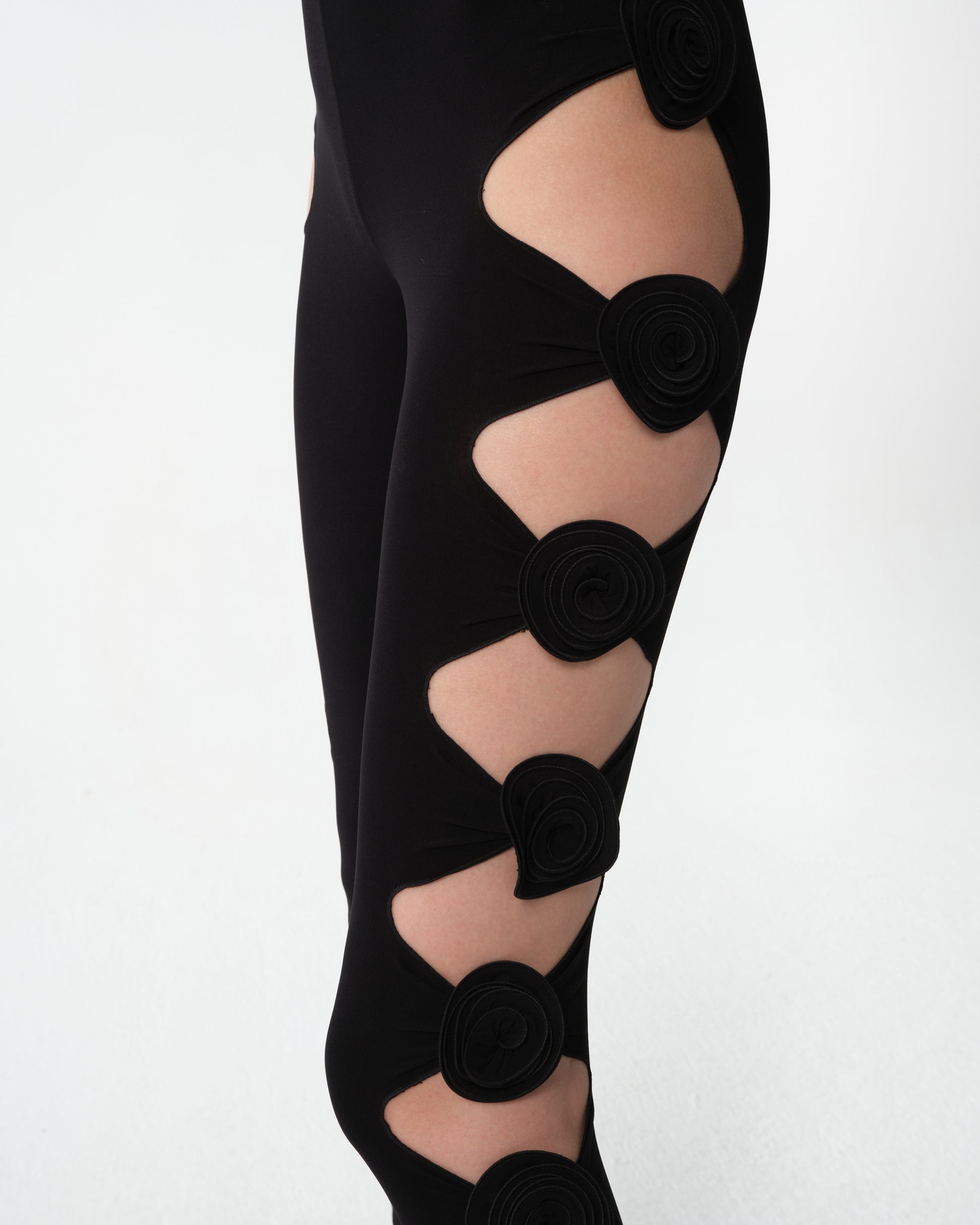 Rose-Detailed Cut-Out Leggings
