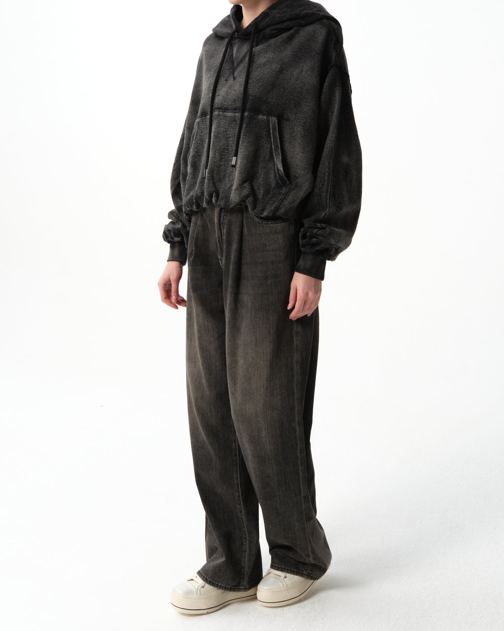 Damon Pleated Wide-Leg Jeans