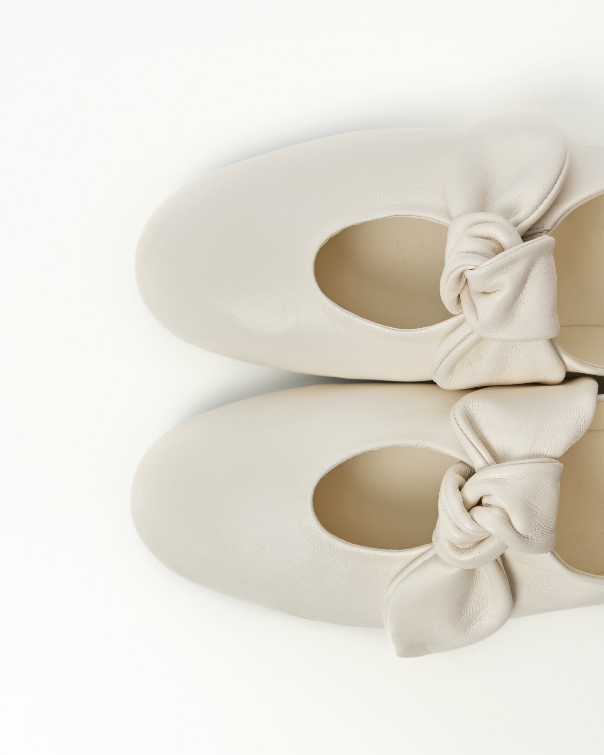 Bow-Detail Leather Flats