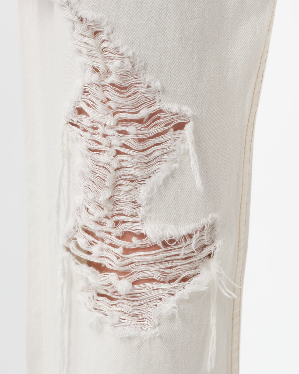 Dakota Destructed Jeans
