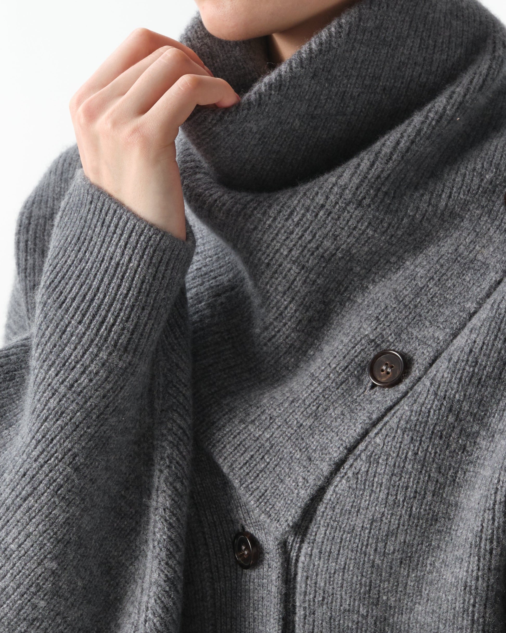 Derios Convertible Cashmere Turtleneck Cardigan