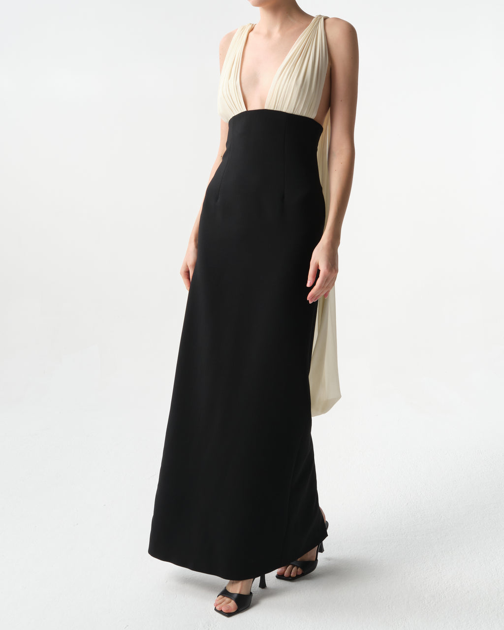 V-Neck Maxi Dress Mara