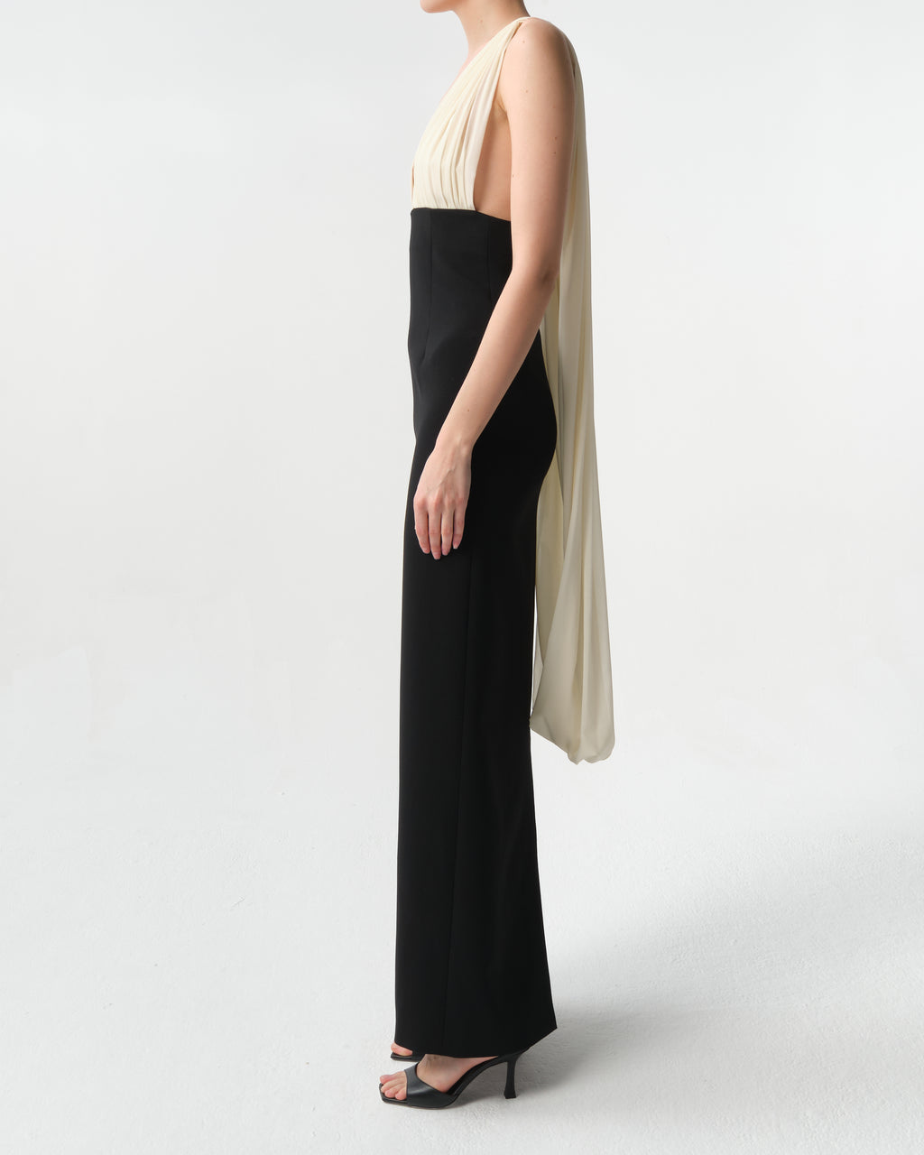 V-Neck Maxi Dress Mara