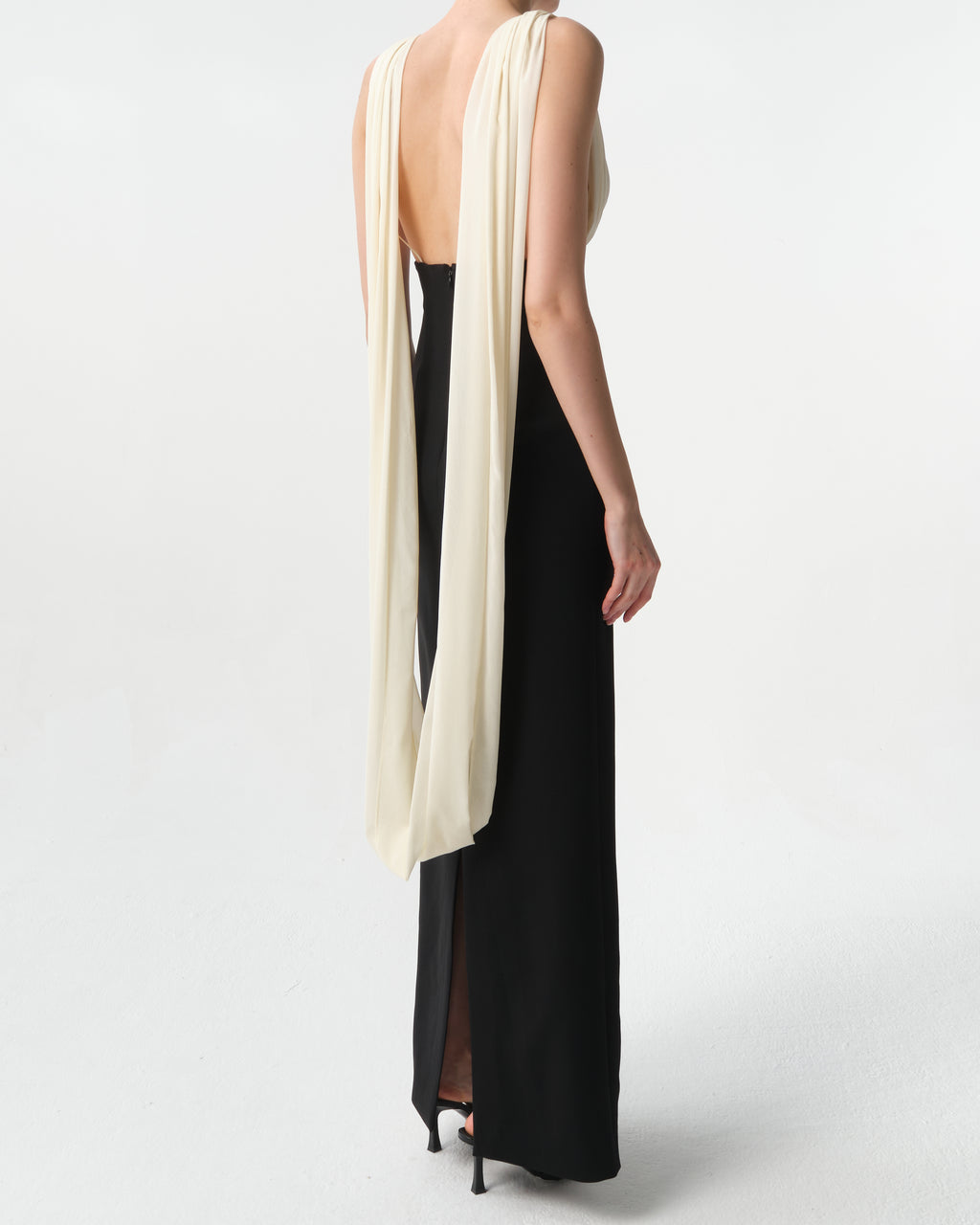 V-Neck Maxi Dress Mara