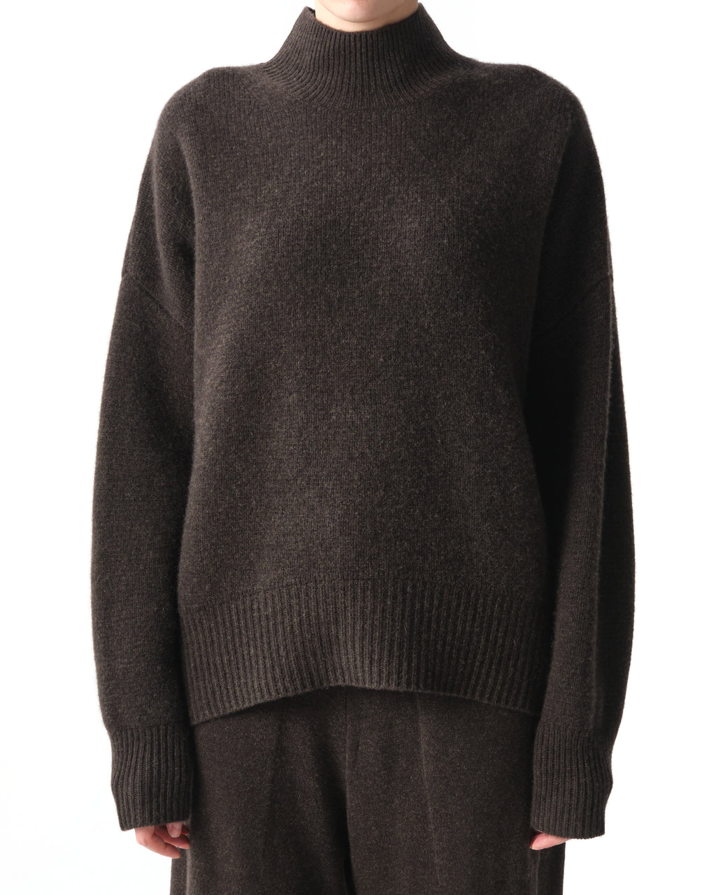 NANTES Brushed Cashmere Sweater
