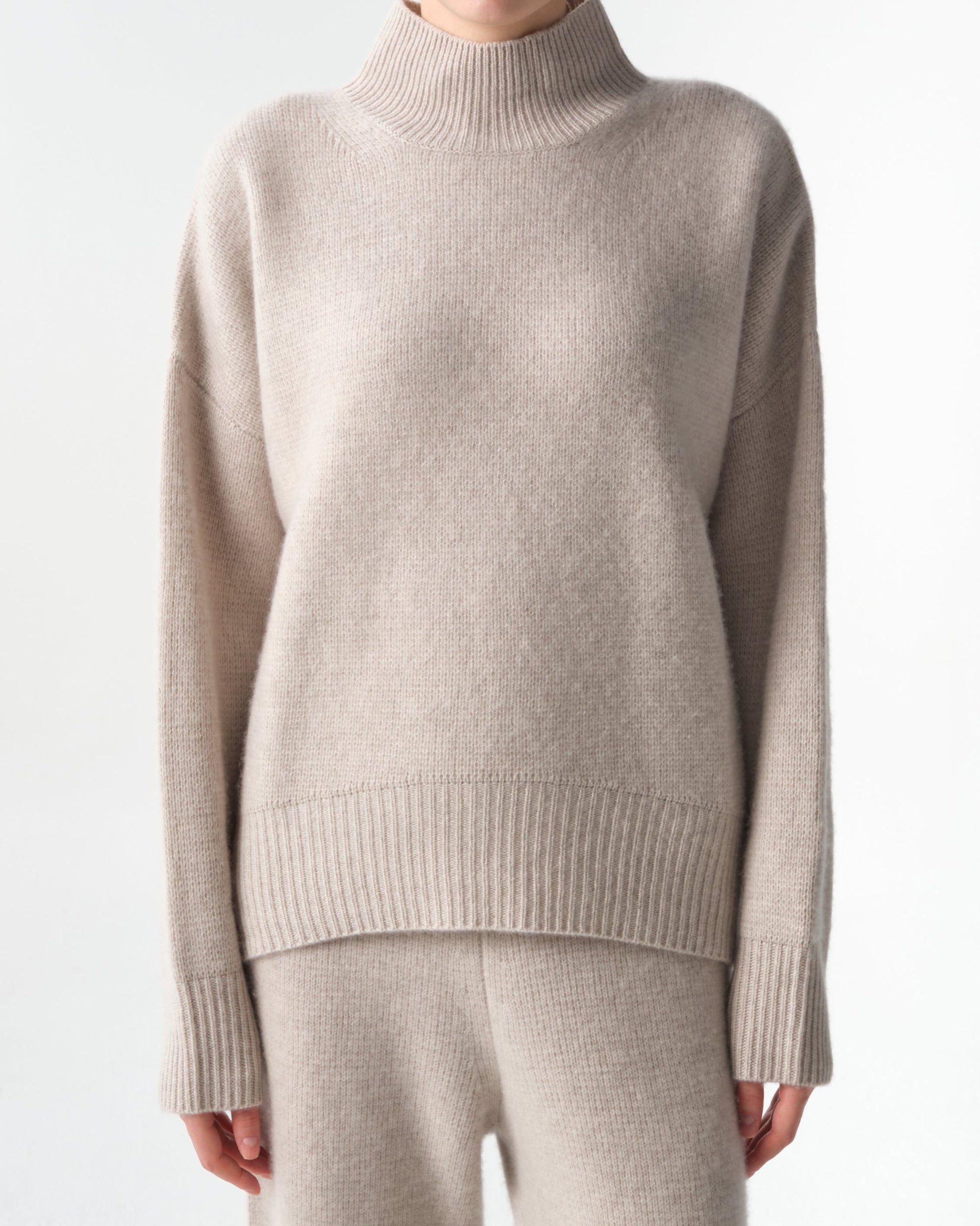 NANTES Brushed Cashmere Sweater