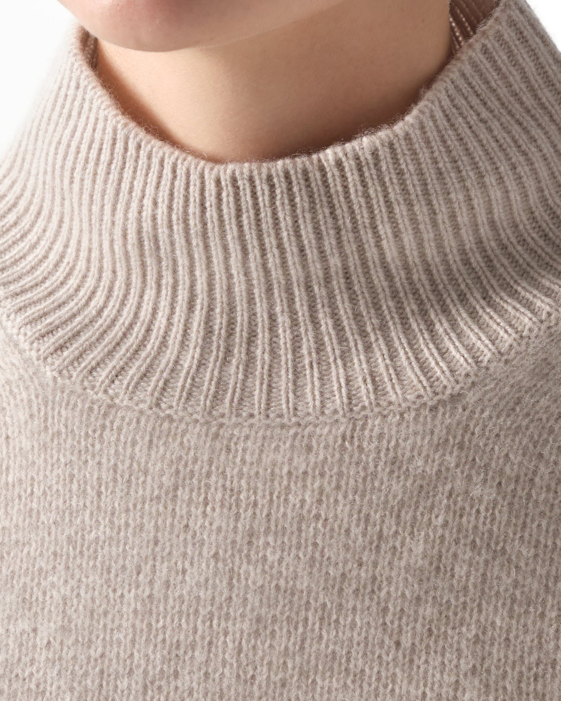 NANTES Brushed Cashmere Sweater
