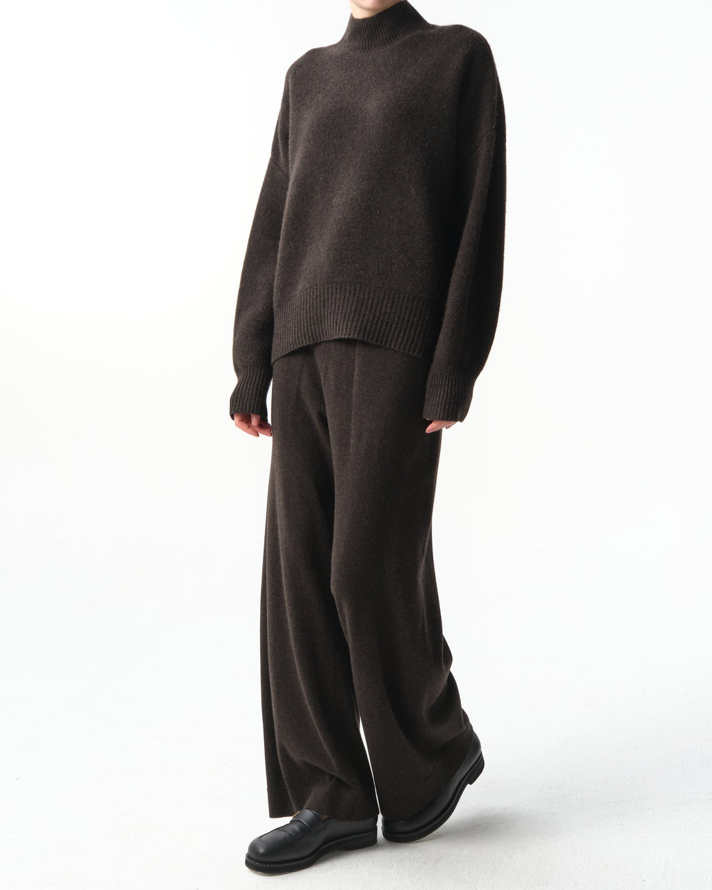 NANTES Brushed Cashmere Sweater