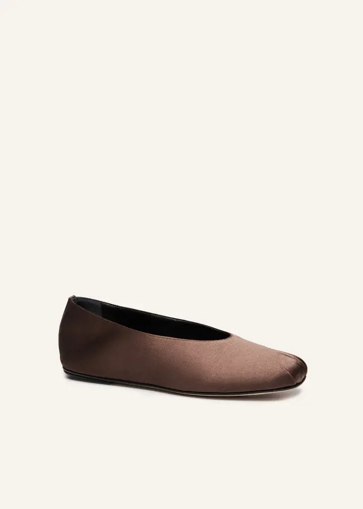 Ballet shoes satin chocolate