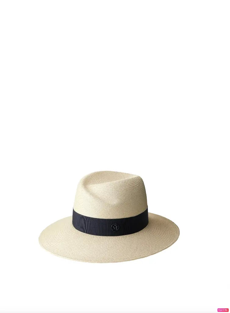 Virginie hat navy