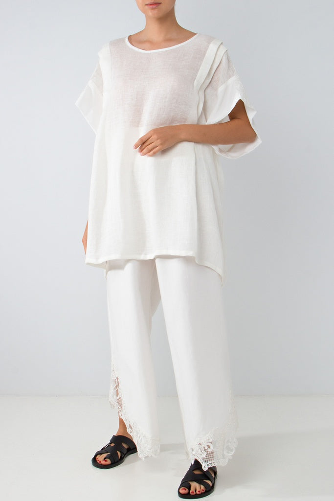 blouse with decor white