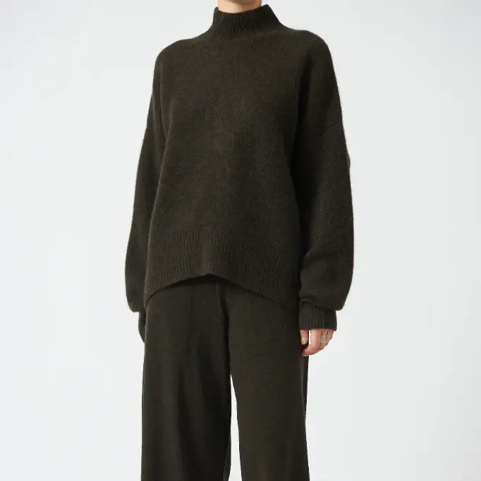 NANTES Brushed Cashmere Sweater