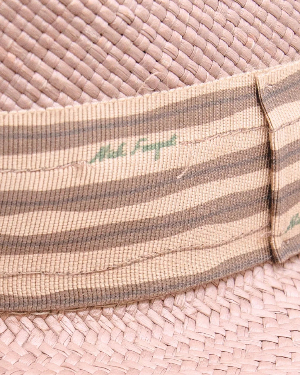 Strophic Hat