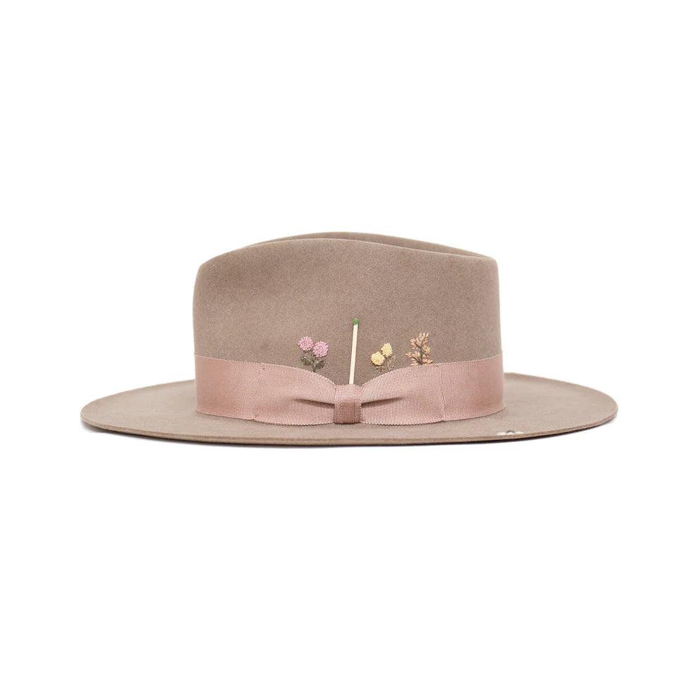 Nick Fouquet #755 FLORA