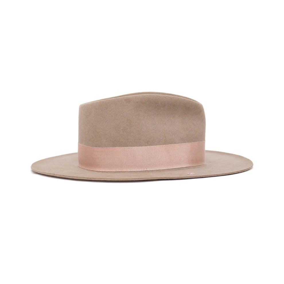 Nick Fouquet #755 FLORA