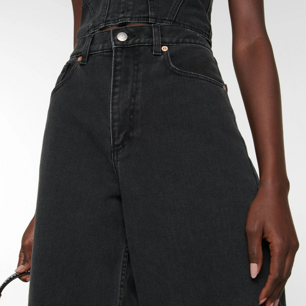 Mid-Rise Wide-Leg Jeans