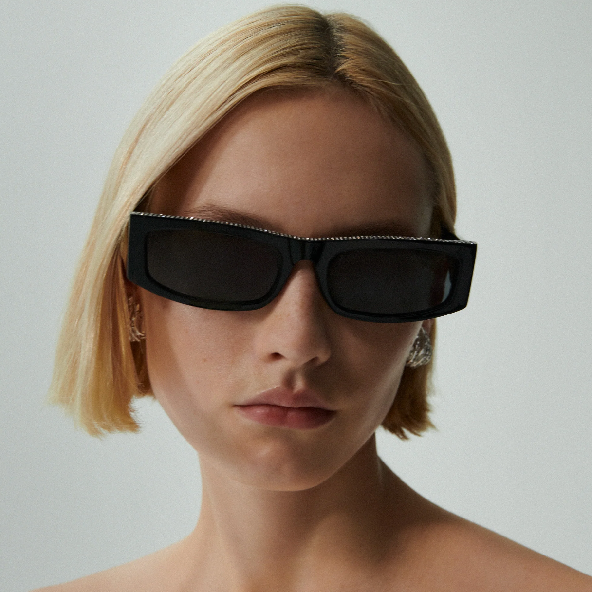 Rectangular Sunglasses in Black Crystals